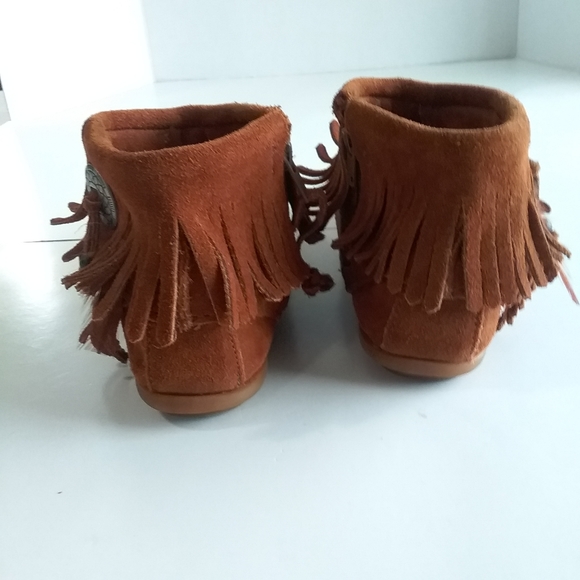 SOLD - Minnetonka Concho Suede Moccasins Boots Women's 8 - Picture 4 of 9